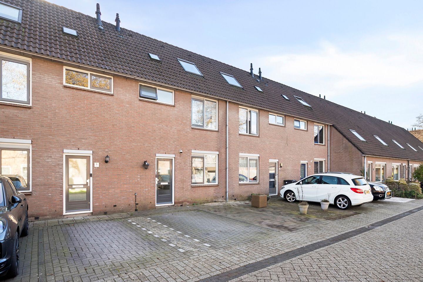 Photo 4 of Dotterbloem 7