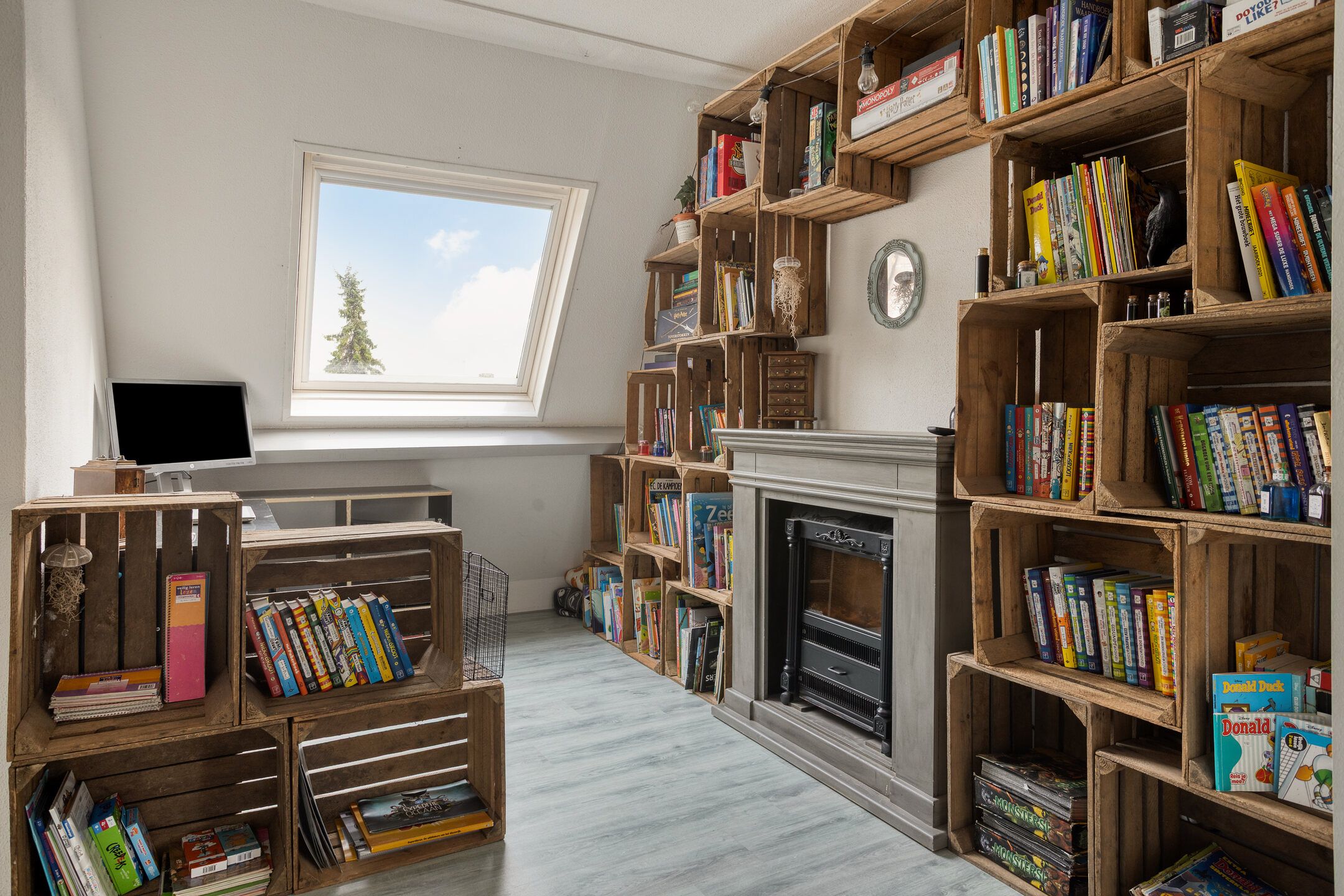 Spacious detached family home with 5 bedrooms and sunny garden in Sluiskil — 15