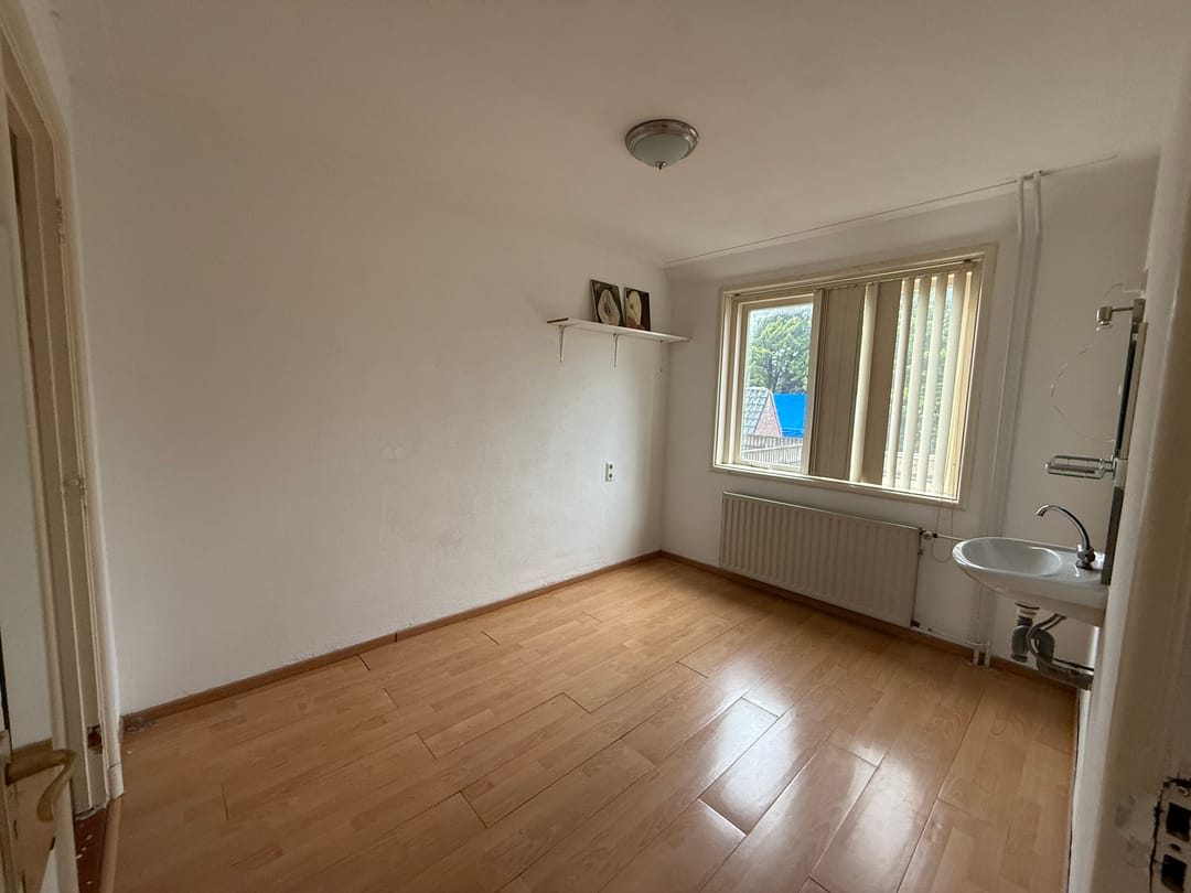 Photo 11 of Brugmanstraat 40