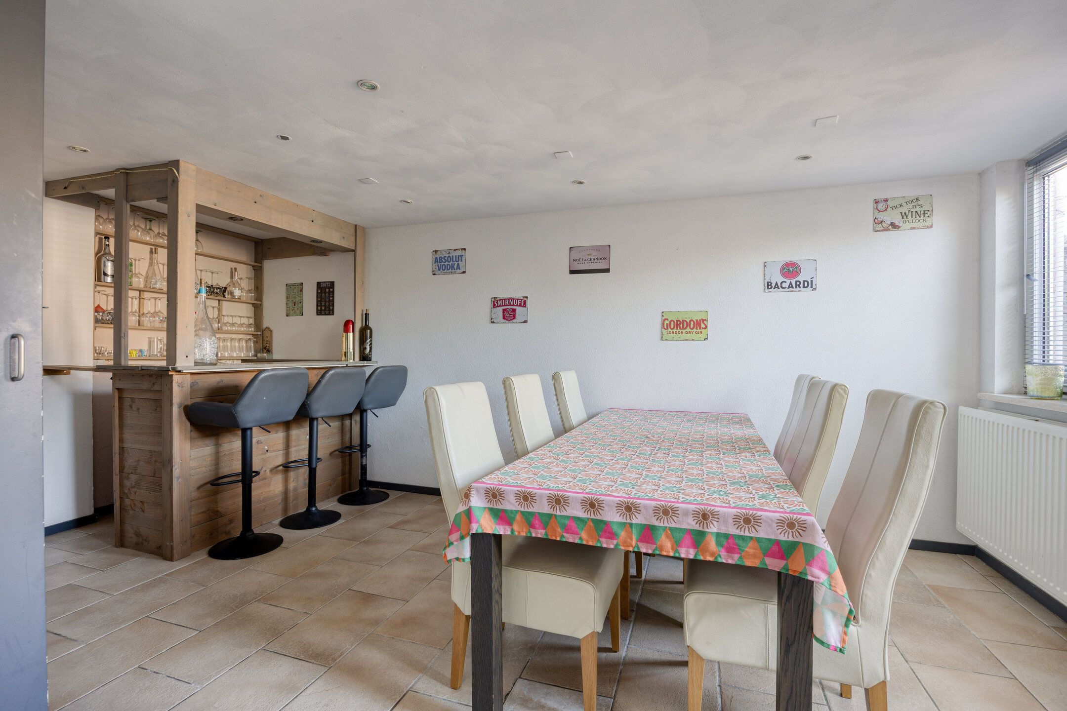 Spacious family home with sunny garden and extra room in Tilburg Korvel — 18