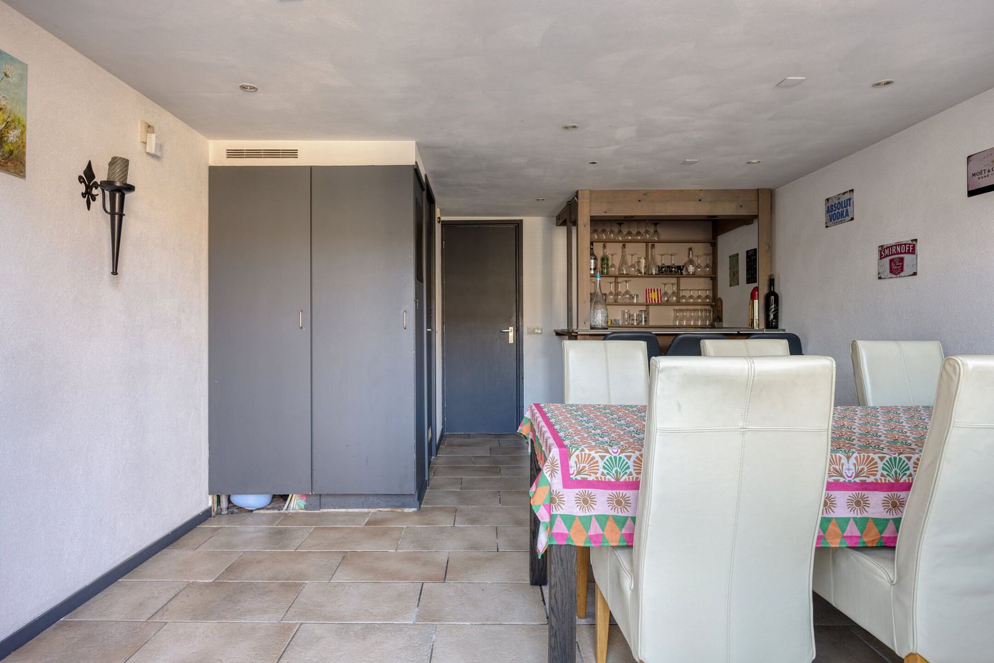 Spacious family home with sunny garden and extra room in Tilburg Korvel — 19