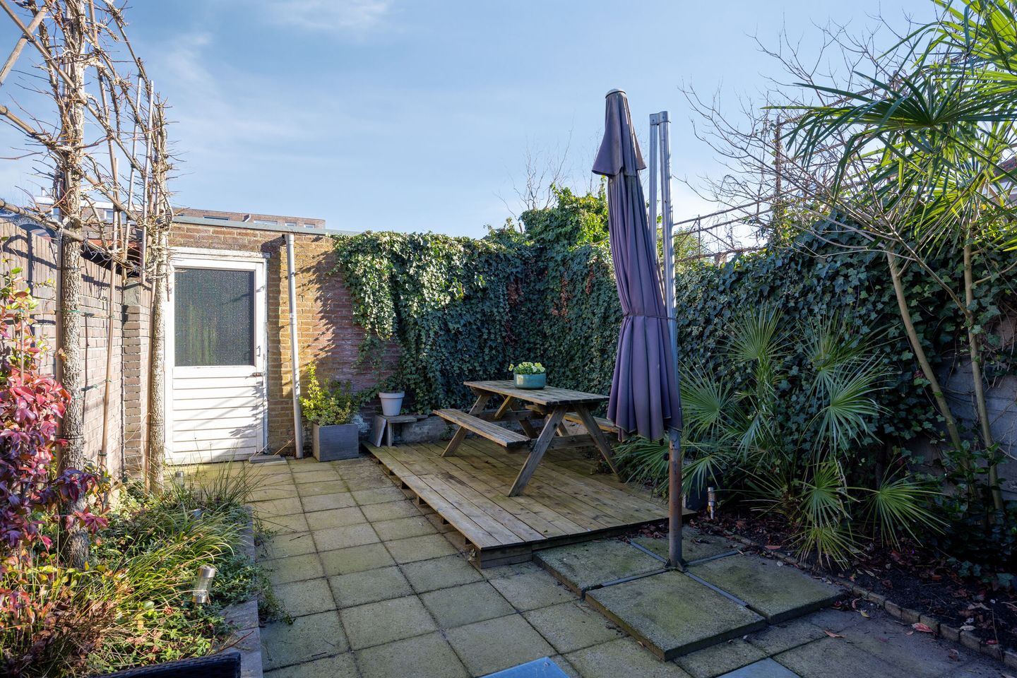 Spacious family home with sunny garden and extra room in Tilburg Korvel — 29