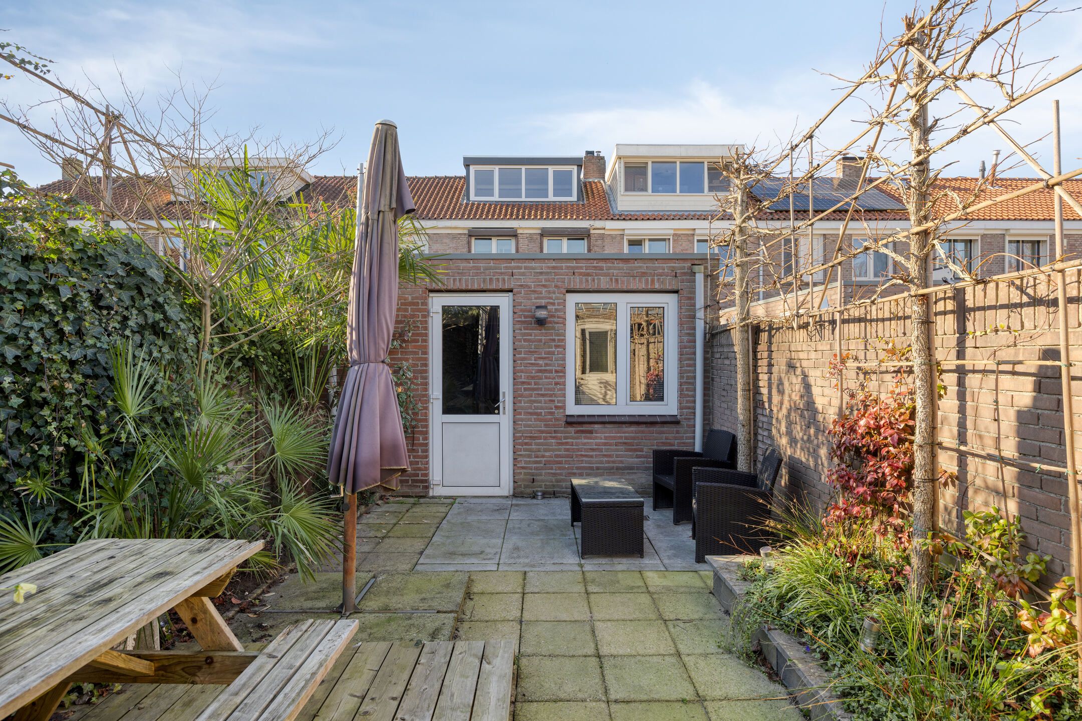 Spacious family home with sunny garden and extra room in Tilburg Korvel — 30