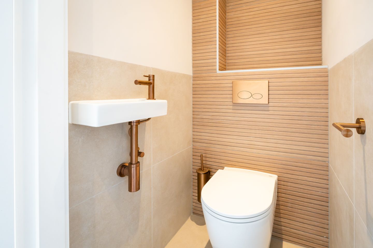 Foto 14 van Gevers Deynootweg 1312