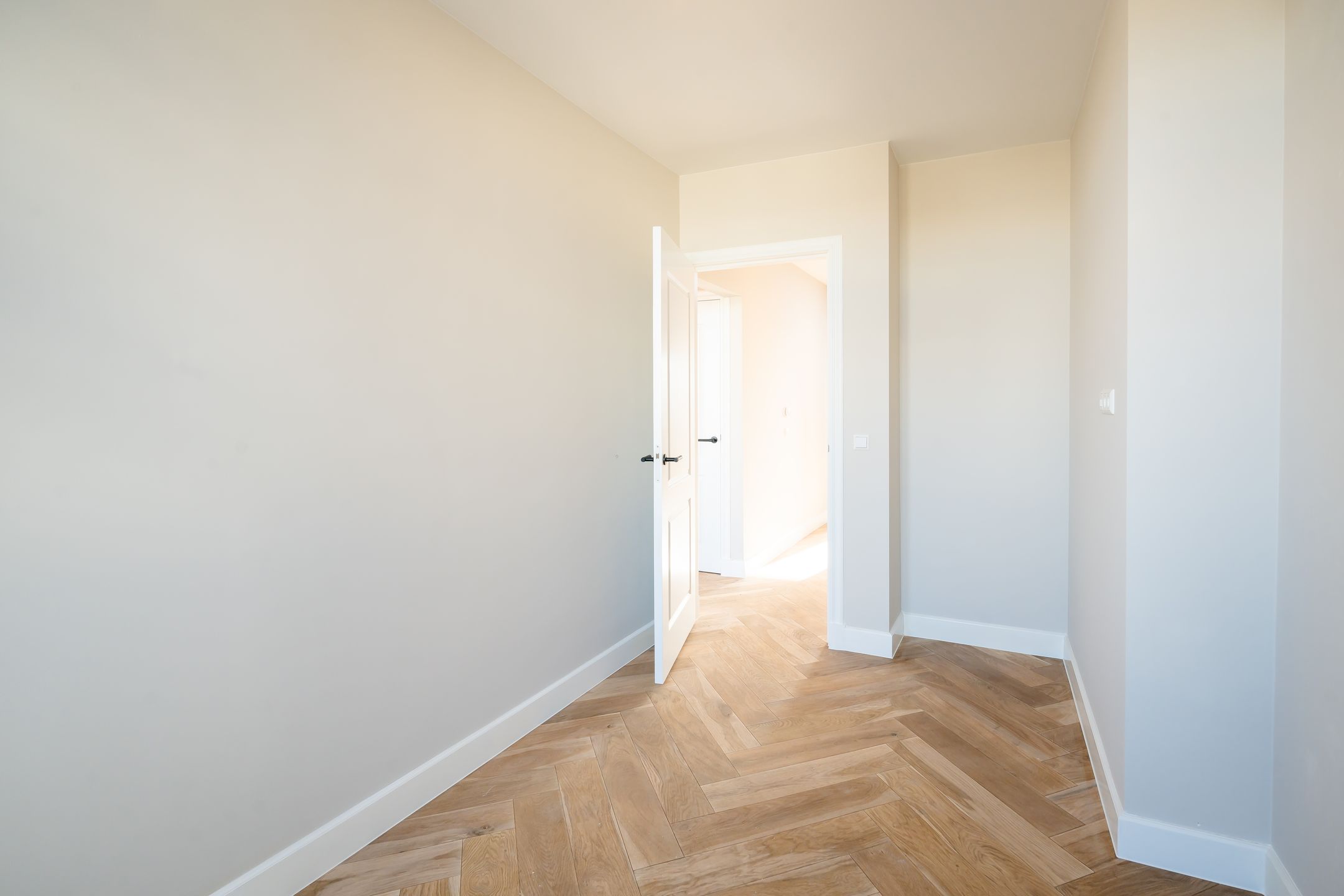 Foto 24 van Gevers Deynootweg 1312