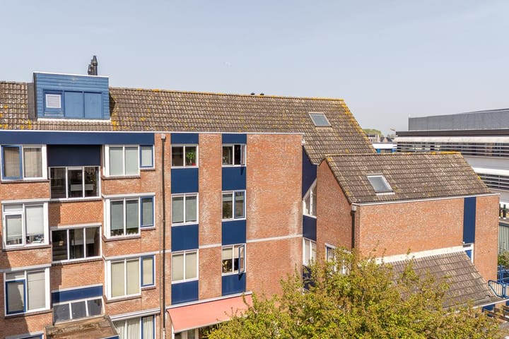 Photo 2 of Van Dishoeckstraat 68