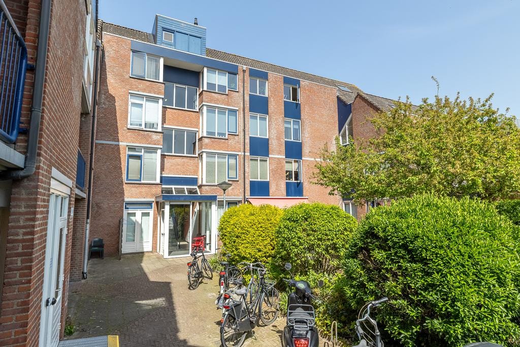 Photo 3 of Van Dishoeckstraat 68