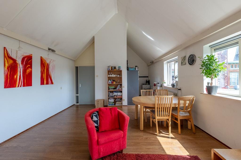 Photo 12 of Van Dishoeckstraat 68