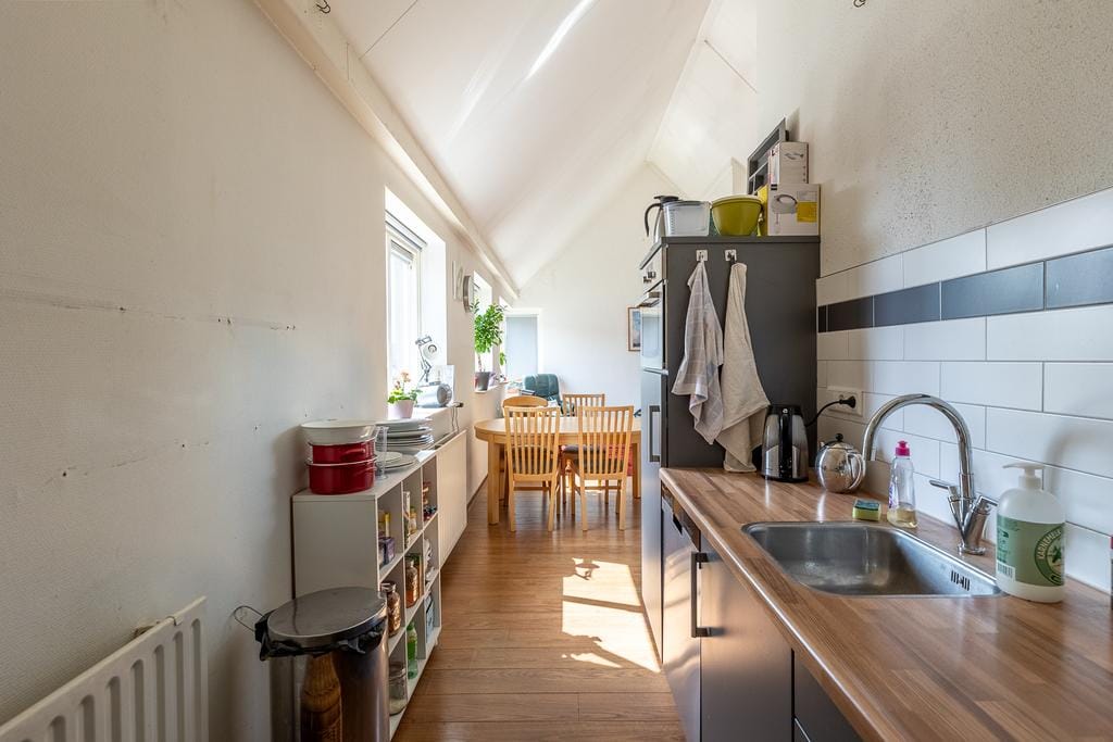 Photo 15 of Van Dishoeckstraat 68