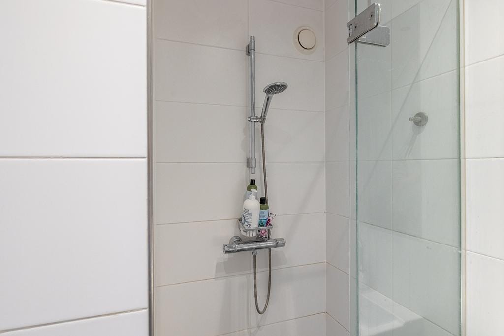 Photo 17 of Van Dishoeckstraat 68