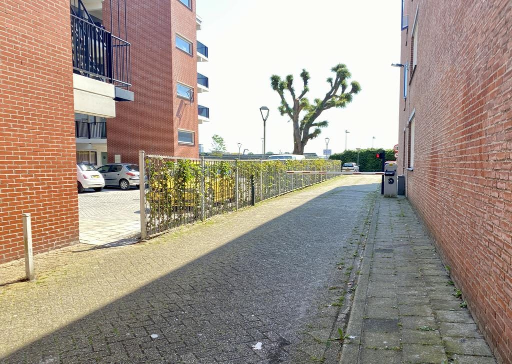 Photo 26 of Van Dishoeckstraat 68
