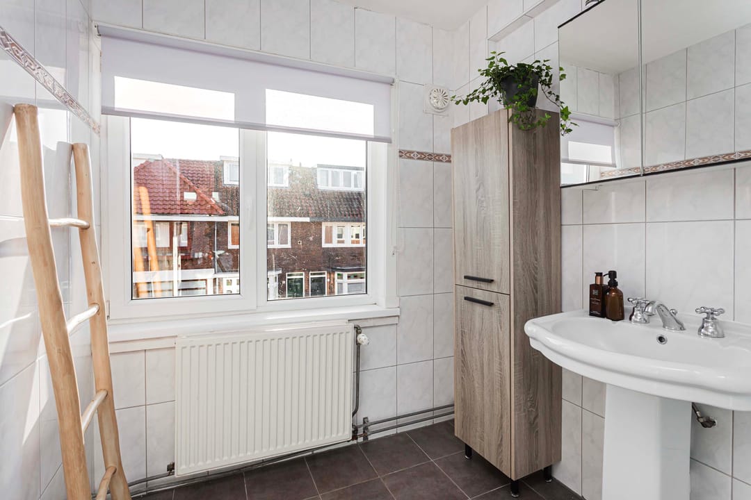 Photo 32 of Cornelis Dirkszstraat 20