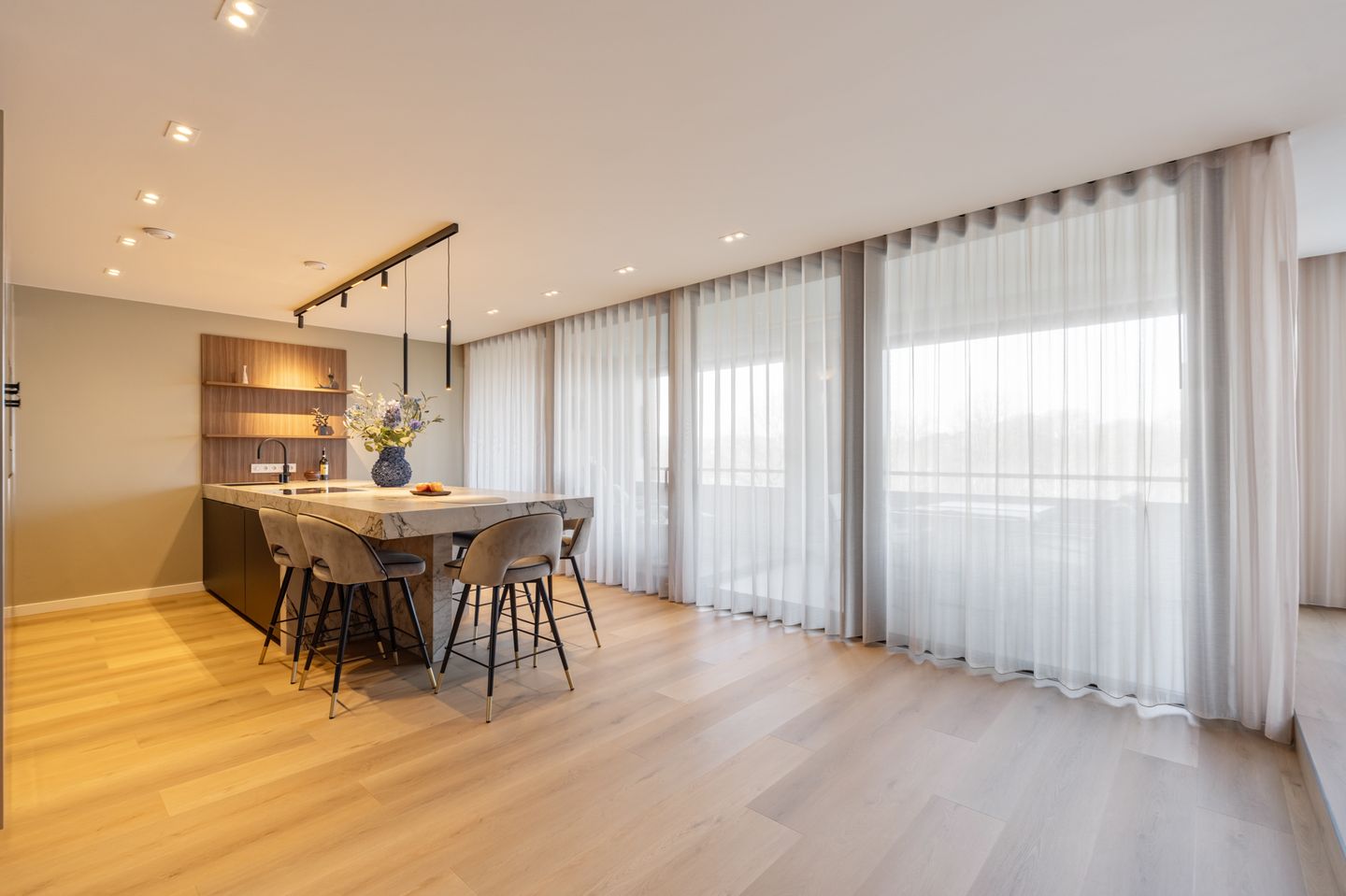 Photo 10 of Bellefroidlunet 20-D