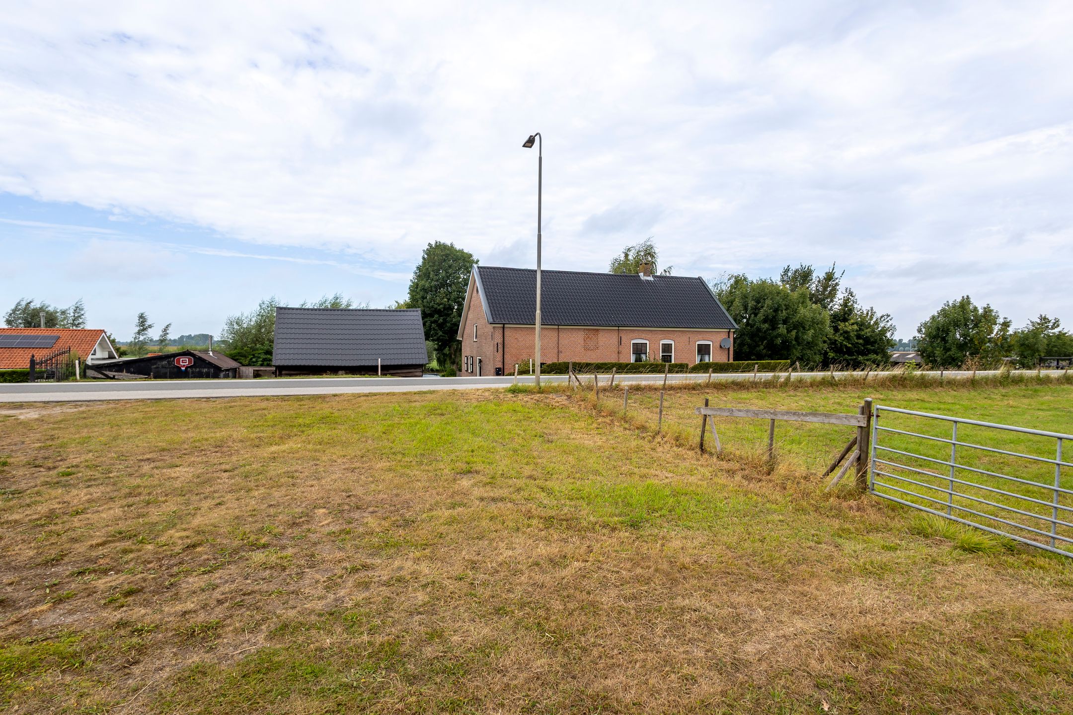 Photo 48 of Bazeldijk 20