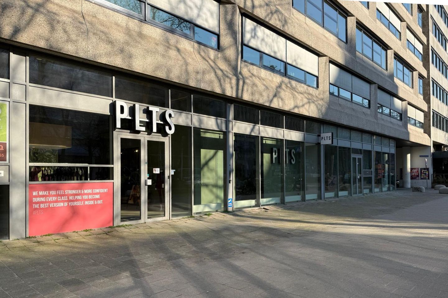 Bekijk foto 1 van Westblaak 159