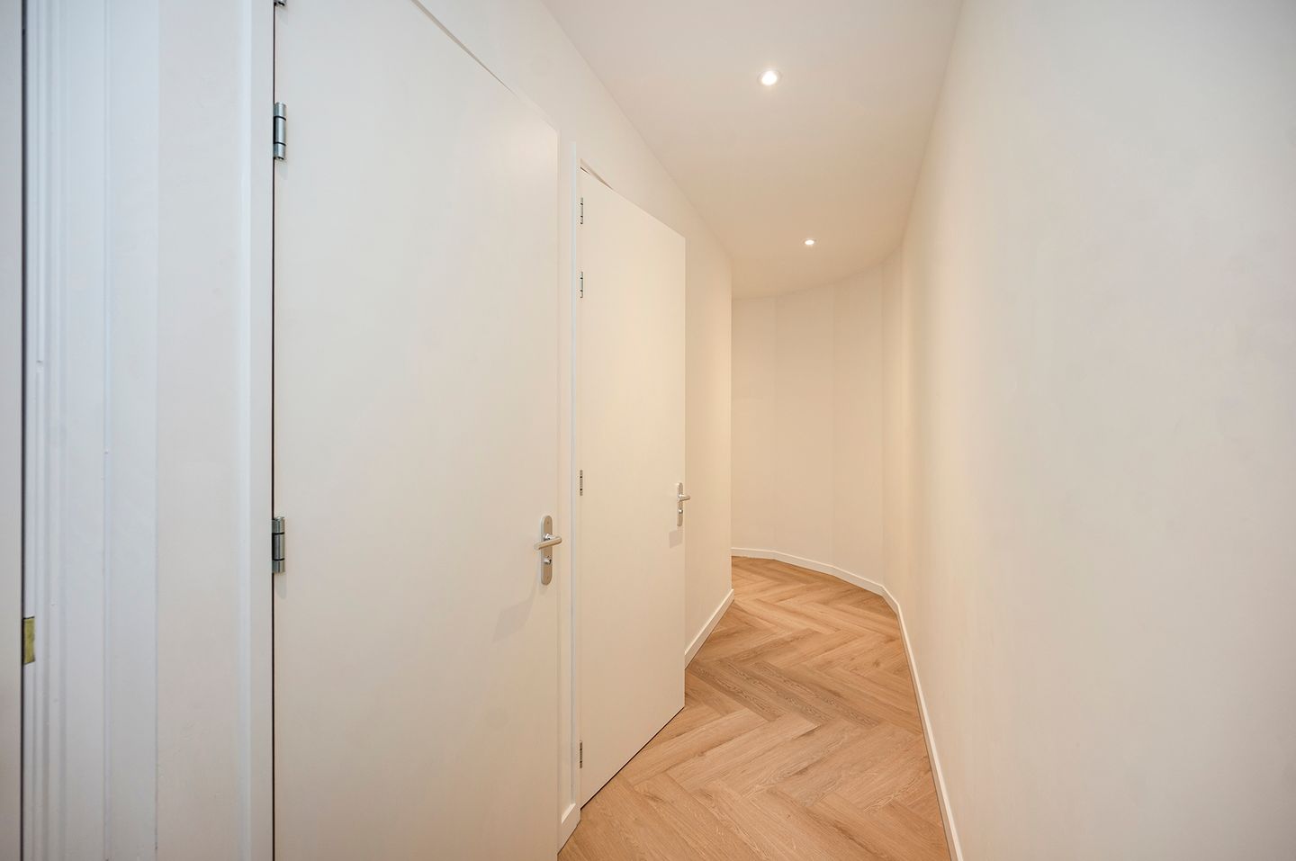 Foto 5 van Frederik Hendriklaan 85-B1