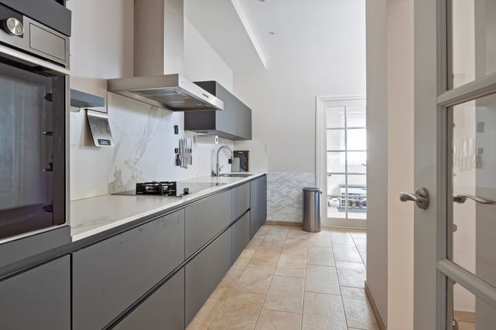 Photo 3 of Bredeweg 377