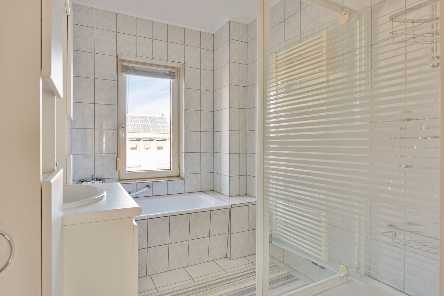 Photo 20 of Bredeweg 377