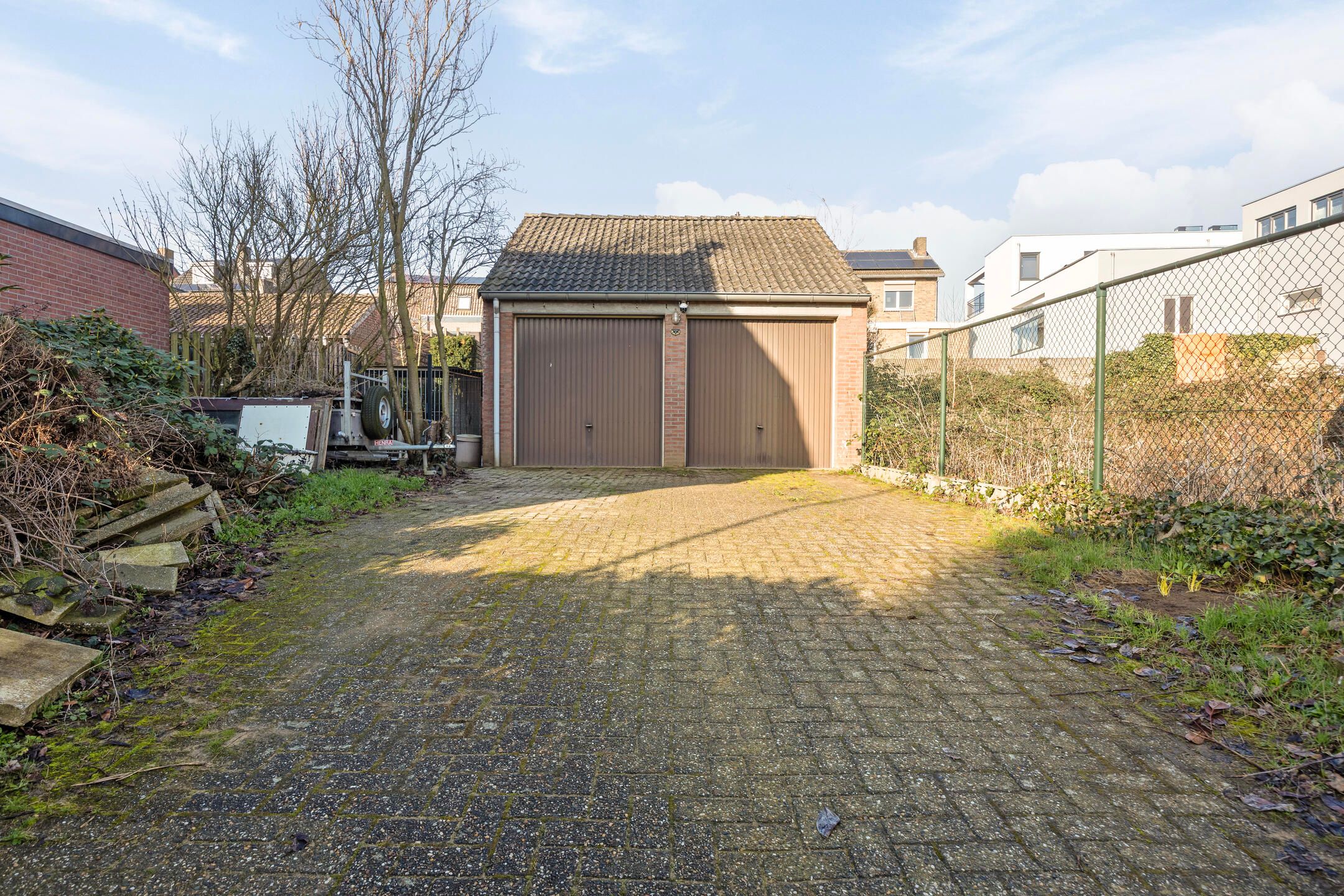 Photo 36 of Bredeweg 377