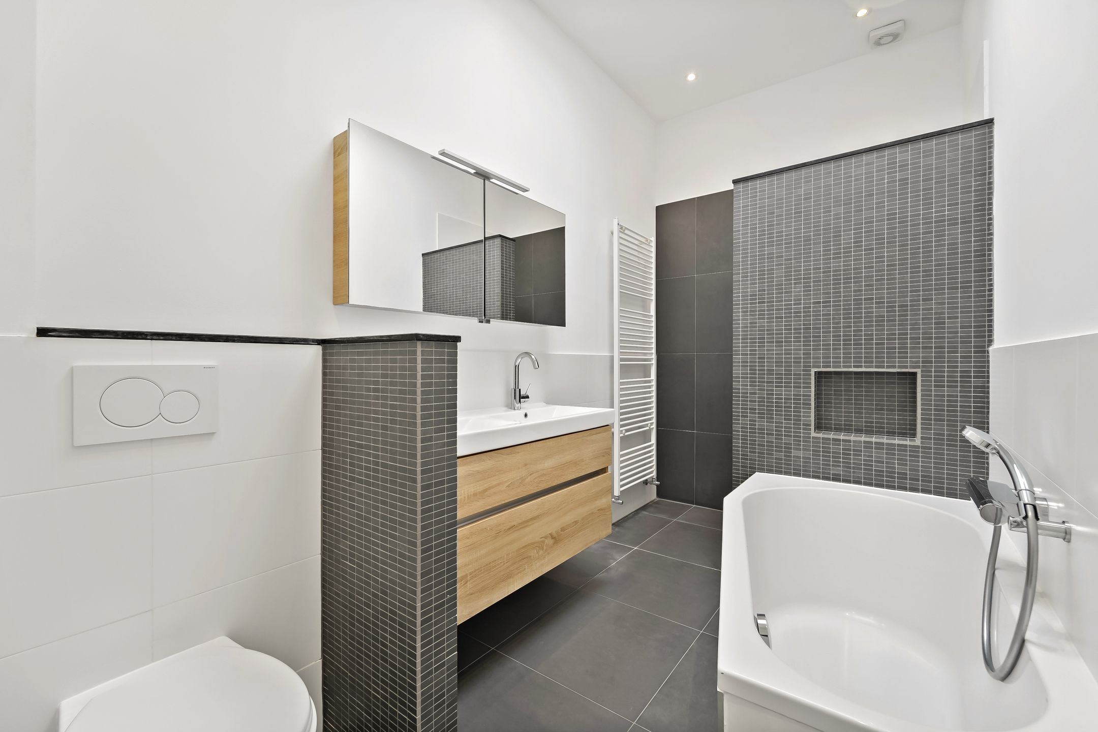 Photo 42 of Gentsestraat 149