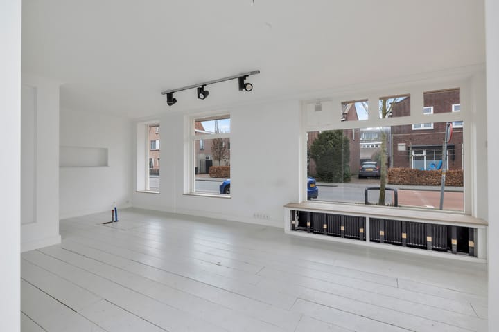 Photo 4 of Laanplein 8