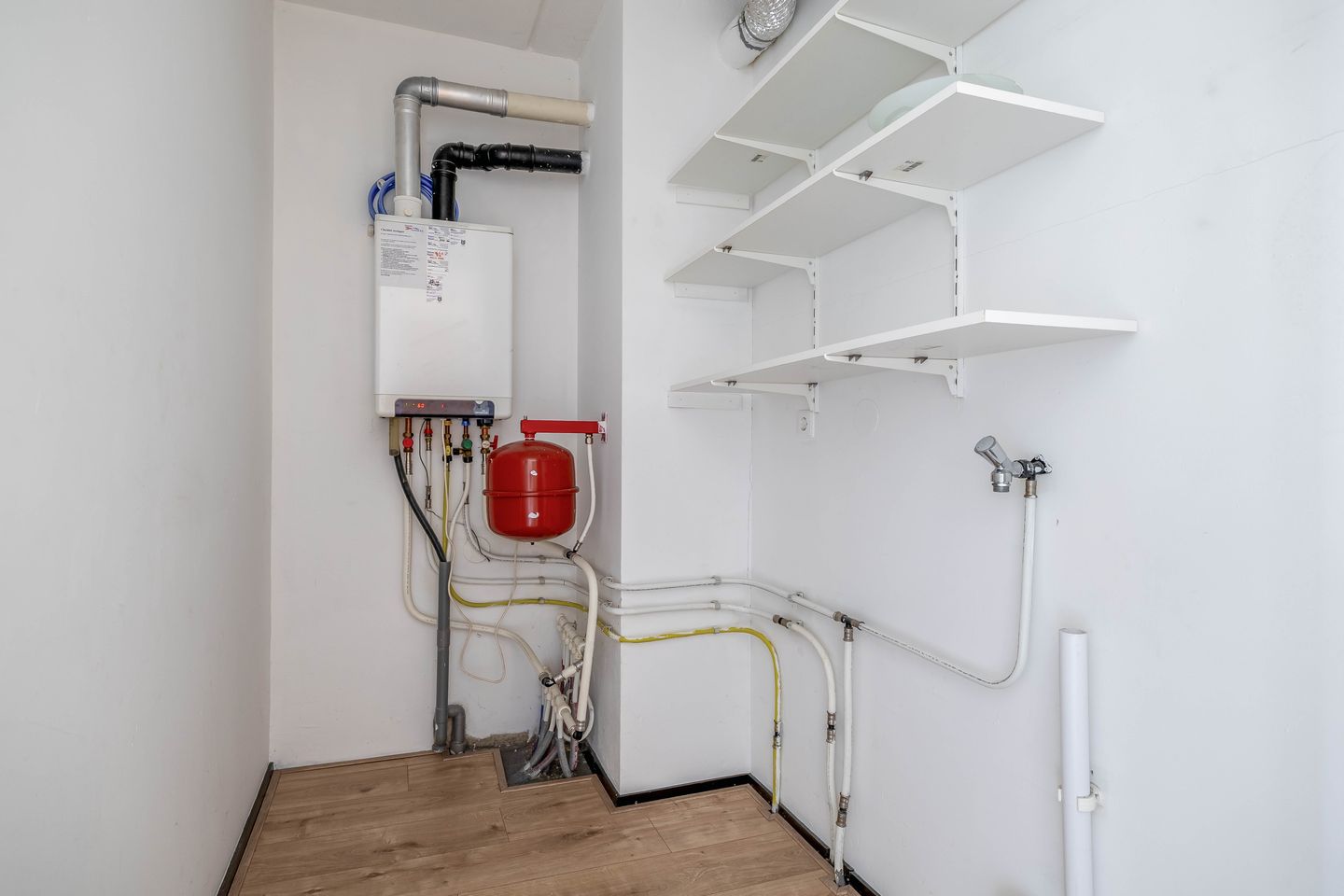 Photo 20 of Rotterdamseweg 81-C