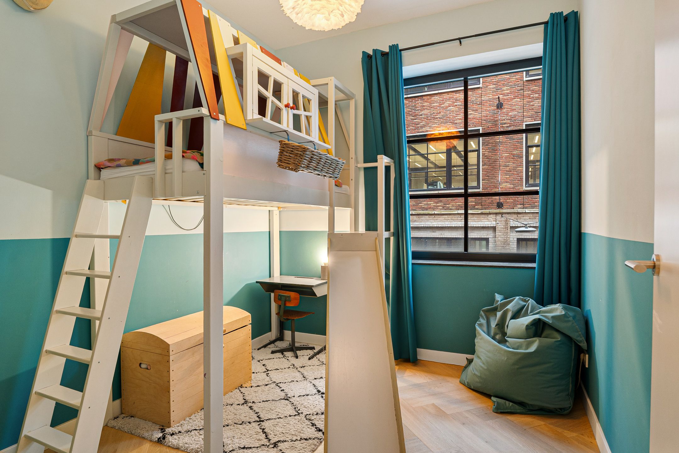 Photo 51 of Abraham Tuschinskistraat 61