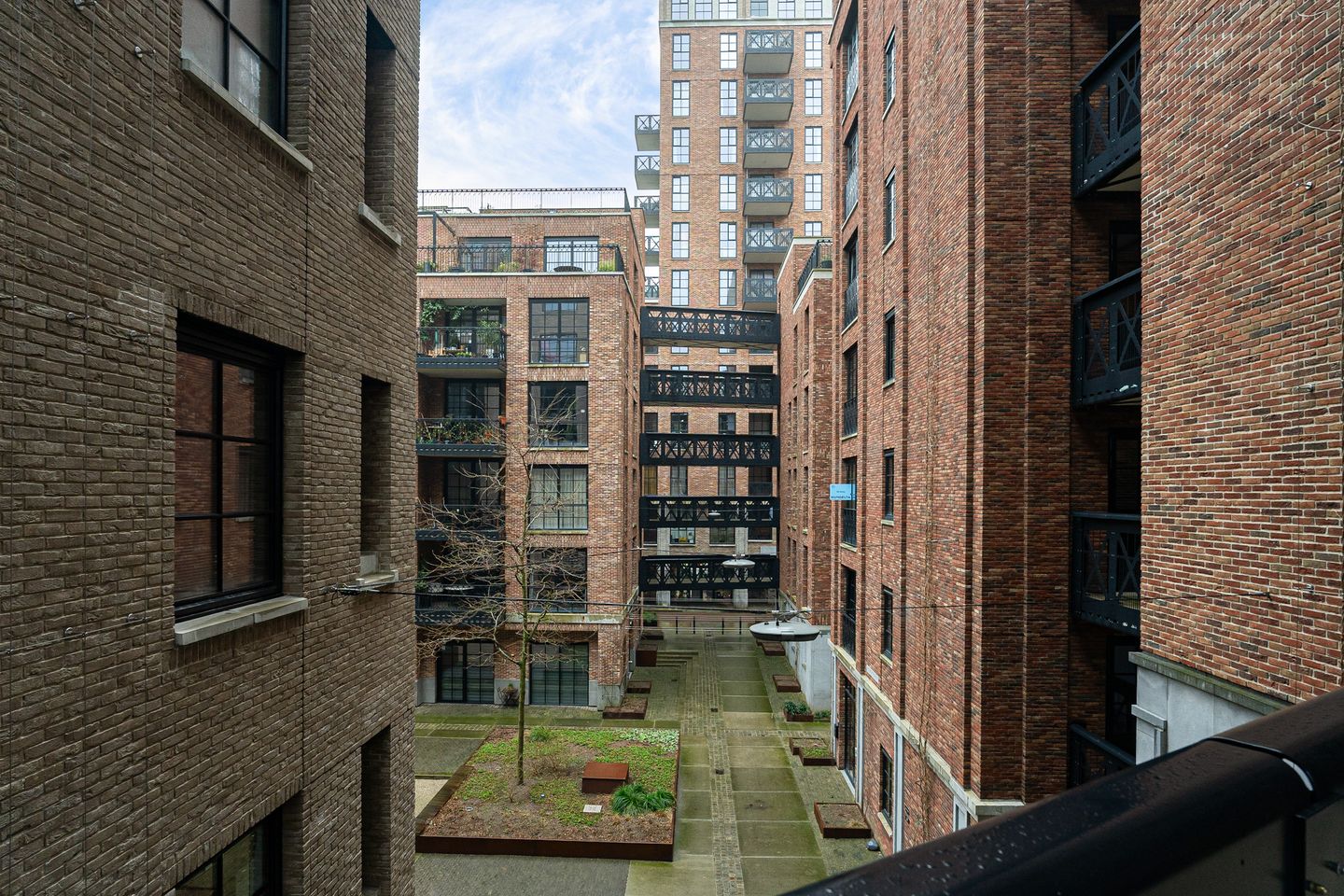 Photo 65 of Abraham Tuschinskistraat 61