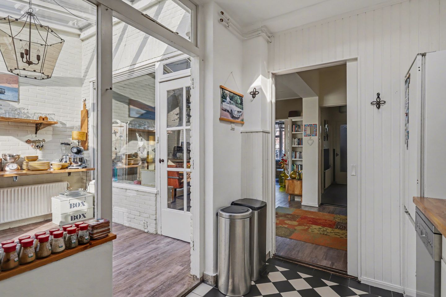 Photo 14 of Mr. P.J. Troelstrastraat 32