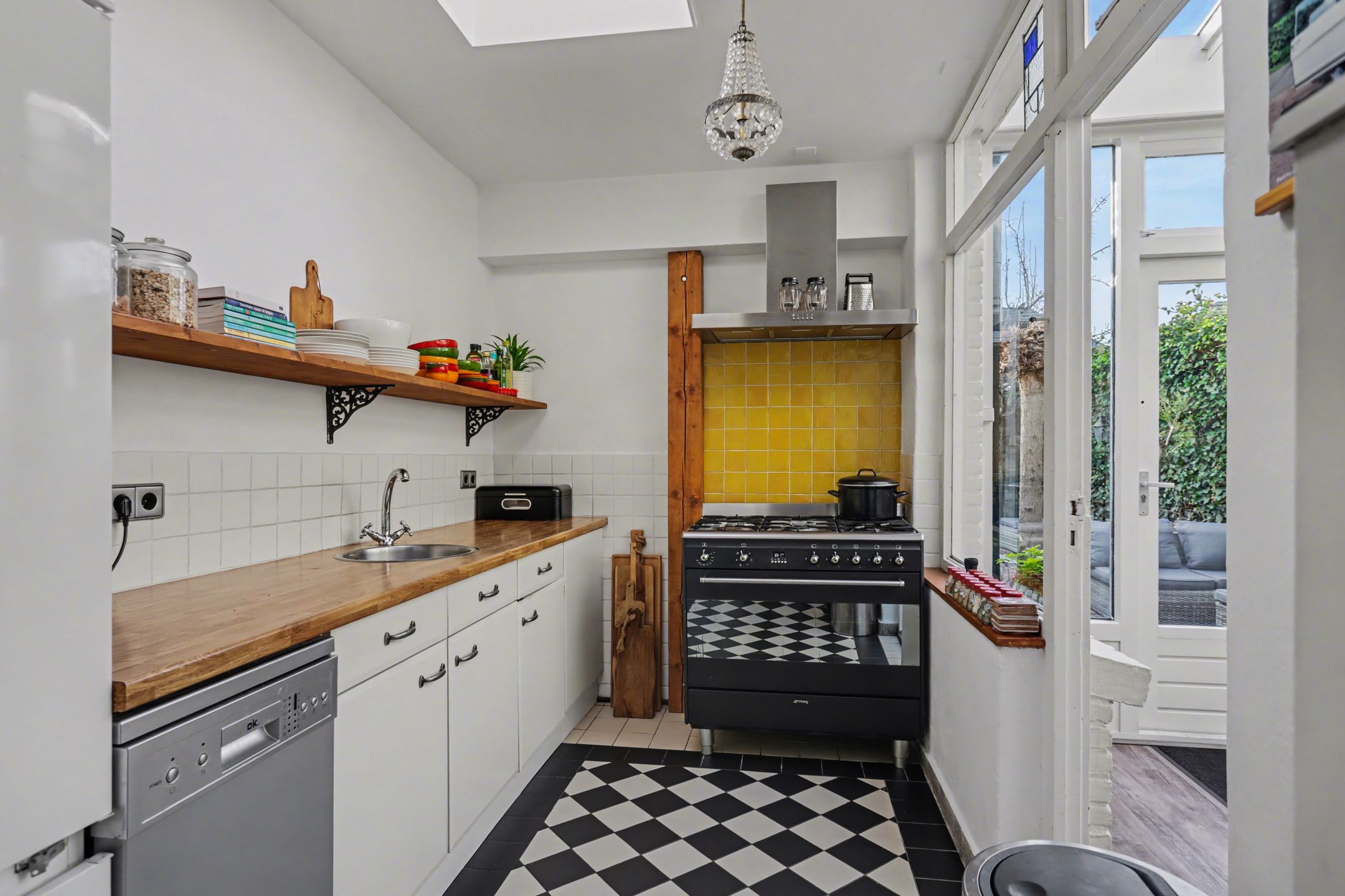 Photo 15 of Mr. P.J. Troelstrastraat 32