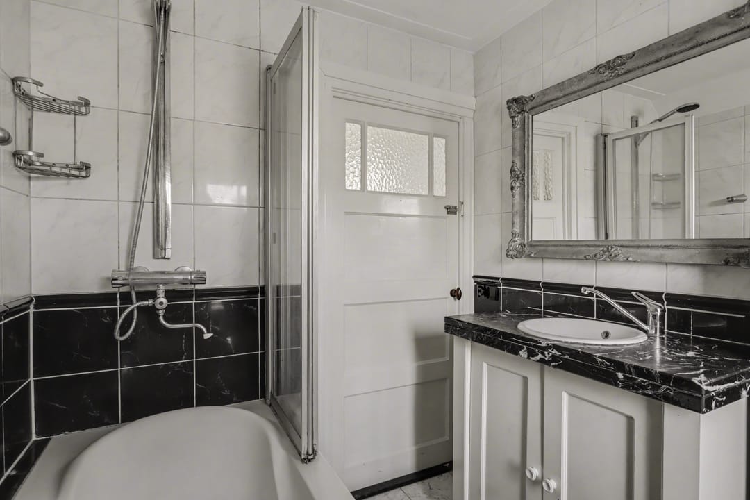 Photo 31 of Mr. P.J. Troelstrastraat 32