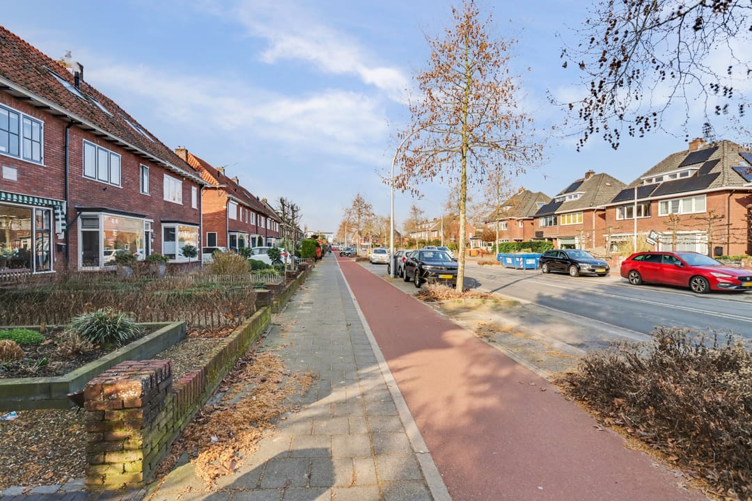 Photo 43 of Mr. P.J. Troelstrastraat 32