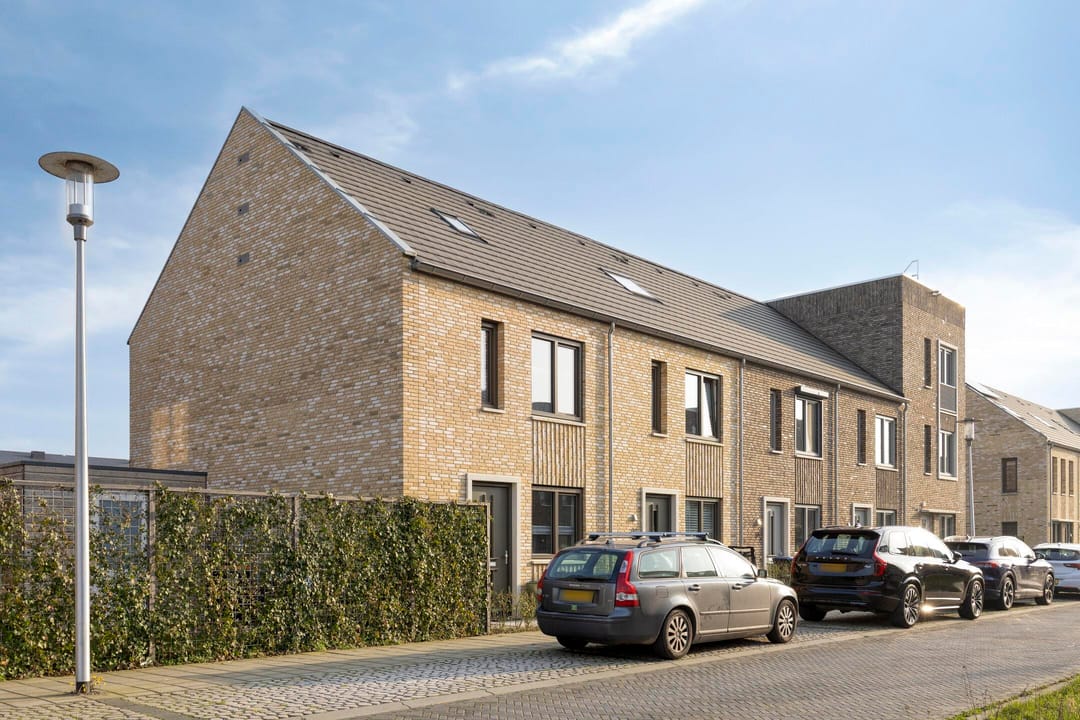 Hoekwoning aan Machteld Cosijnsweg 30, Gouda