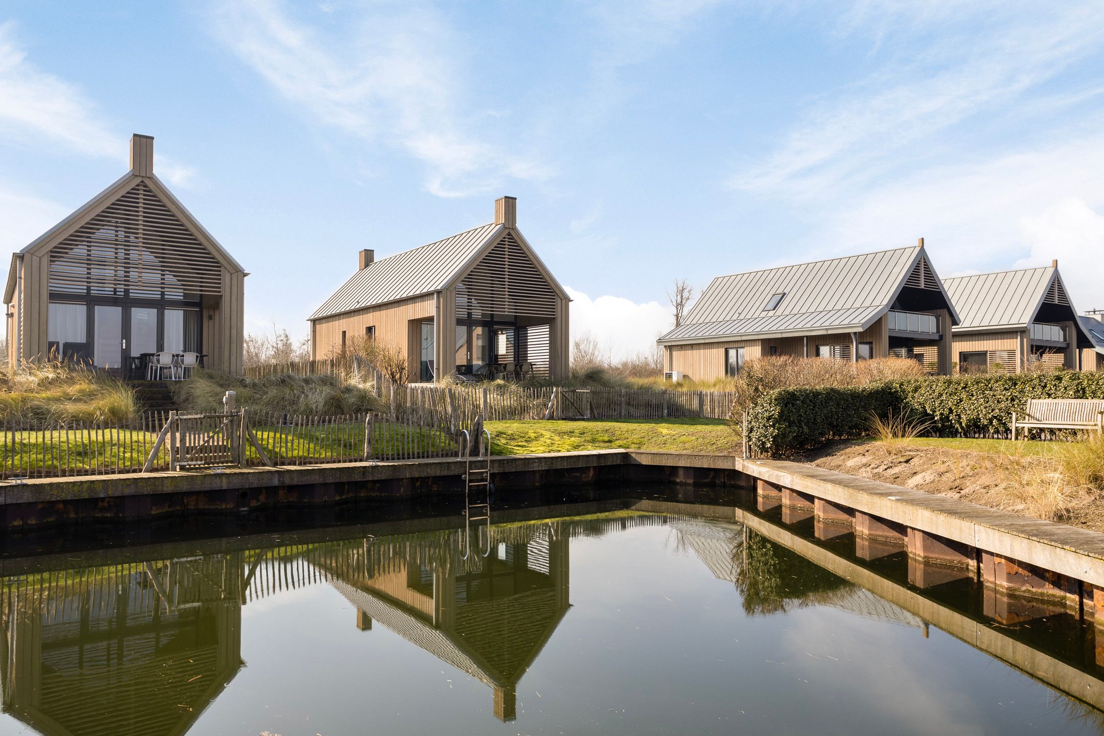 2-bedroom freehold villa in Tholen — photo 4 of 5
