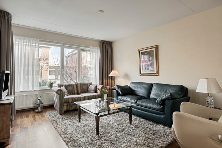 Photo 2 of Burg.van Banningstraat 5