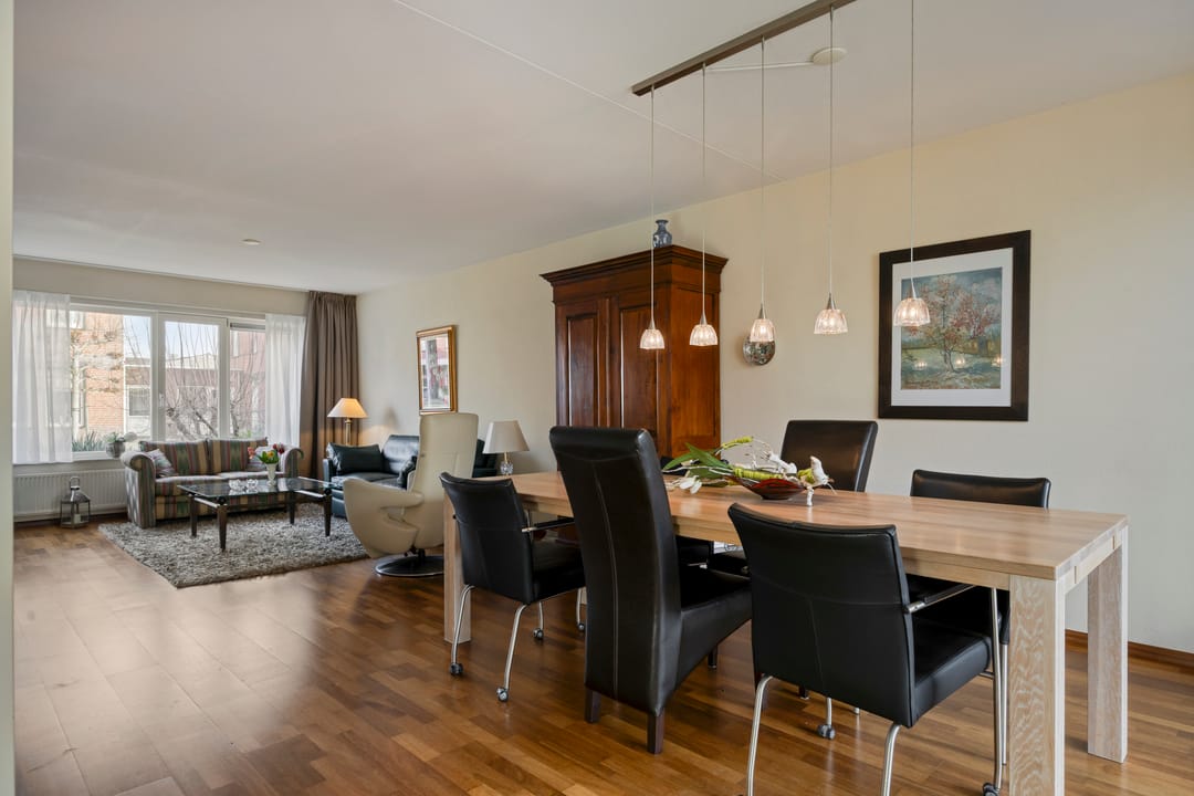 Foto 16 van Burg.van Banningstraat 5