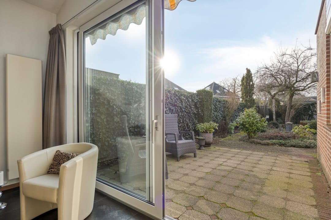 Foto 22 van Burg.van Banningstraat 5