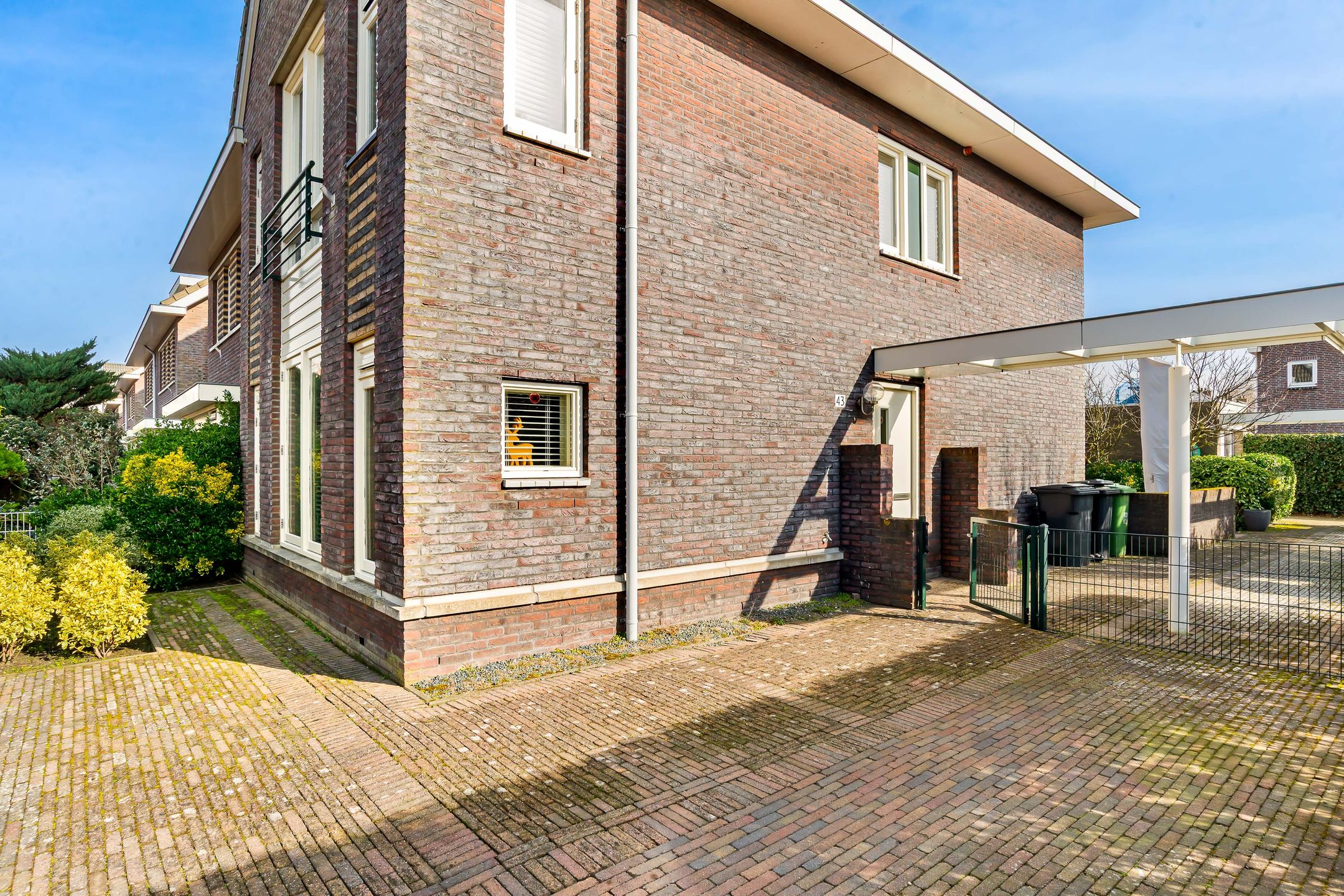 Foto 48 van Professor Zeemanstraat 43