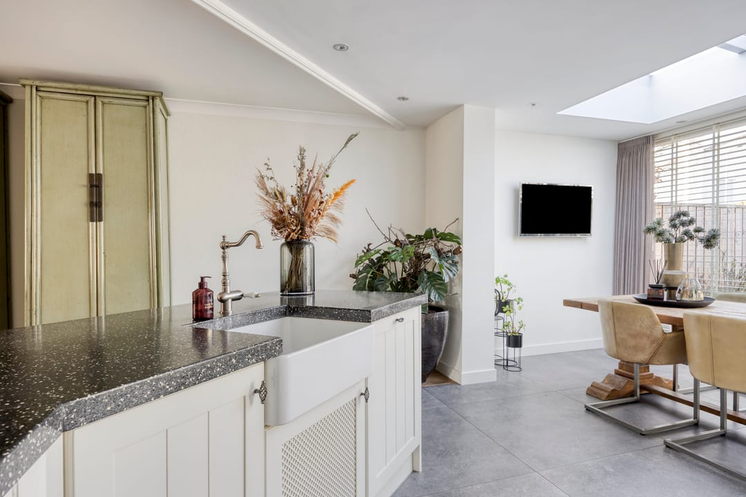 Photo 23 of Krabbendamstraat 13