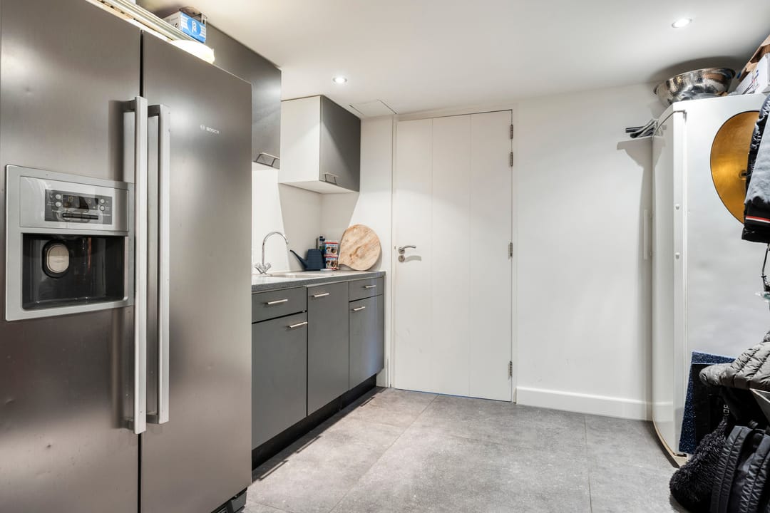 Photo 28 of Krabbendamstraat 13