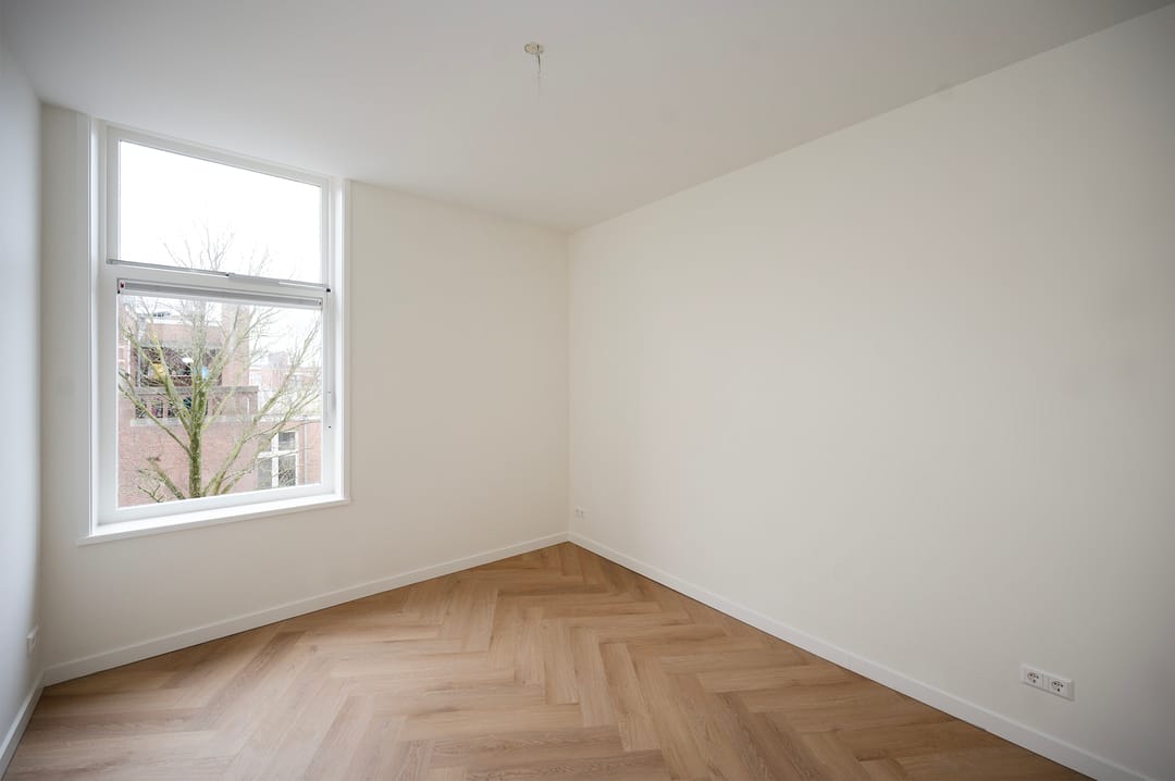 Photo 11 of Frederik Hendriklaan 85-B2