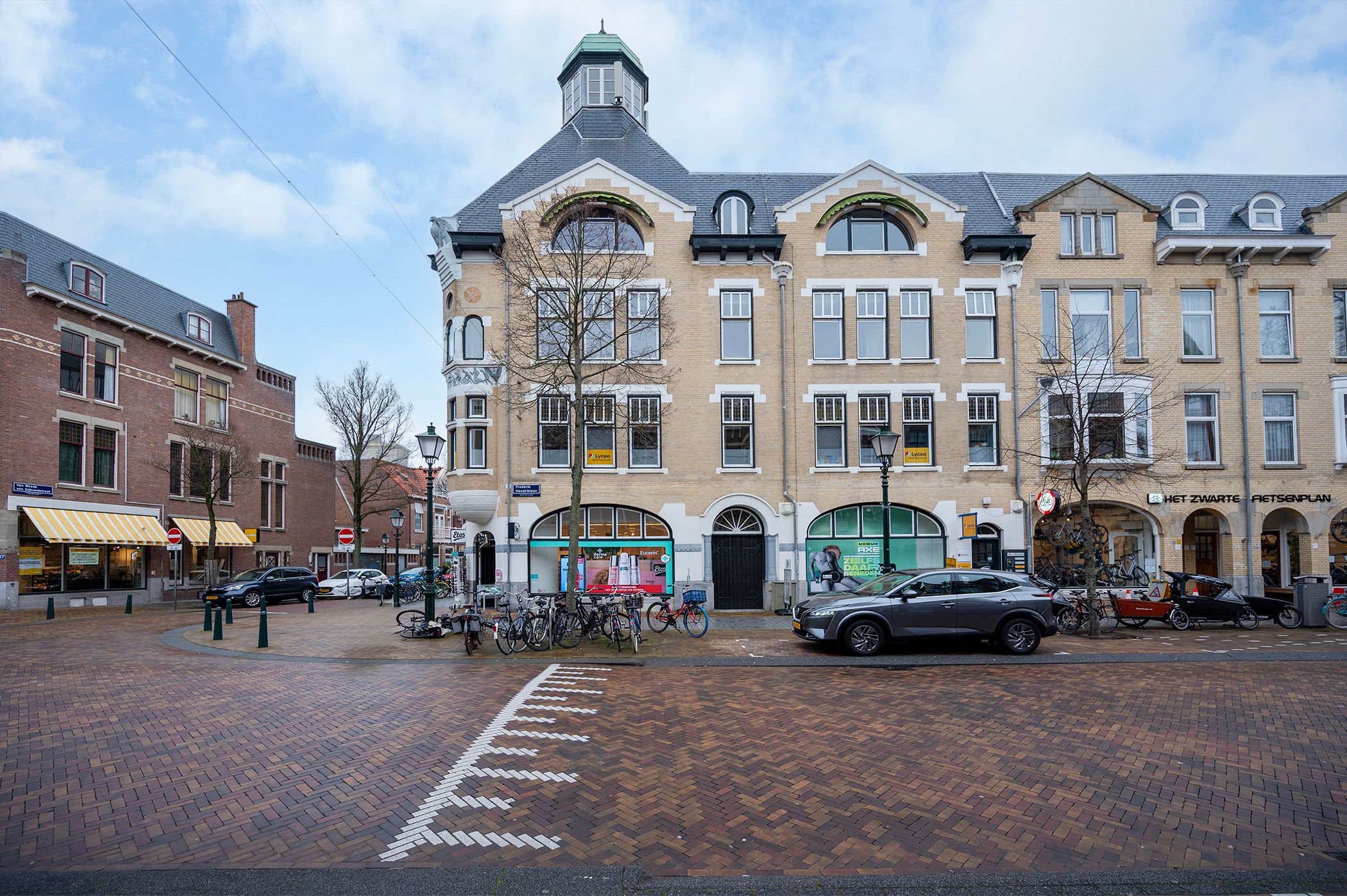 Photo 24 of Frederik Hendriklaan 85-B2