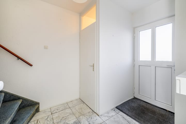 Photo 4 of Ravelstraat 17