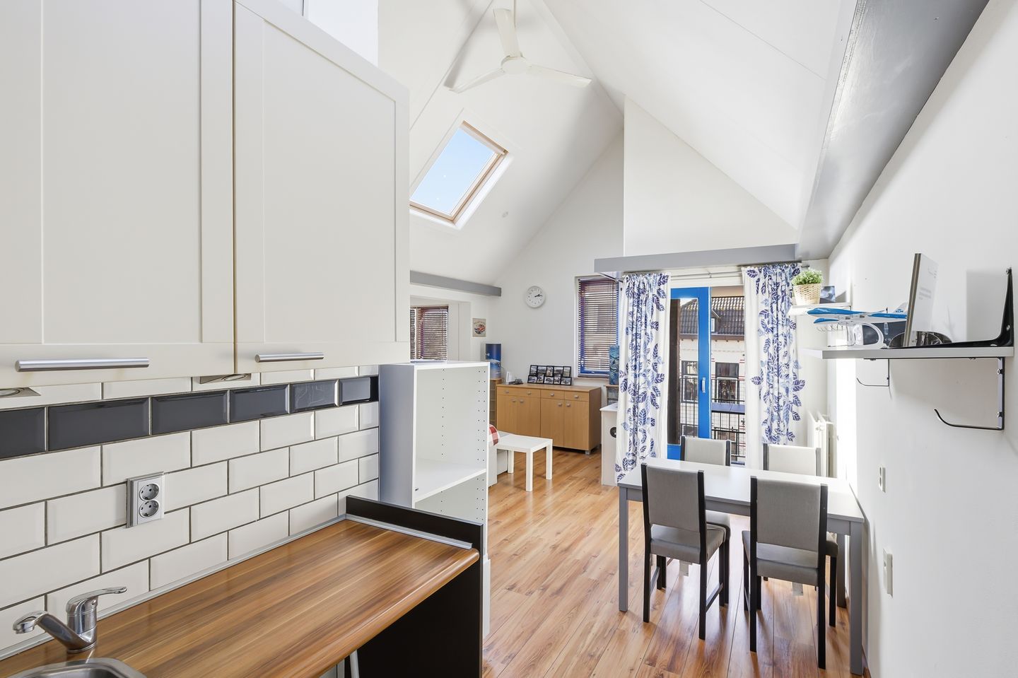 Foto 14 van Van Dishoeckstraat 34