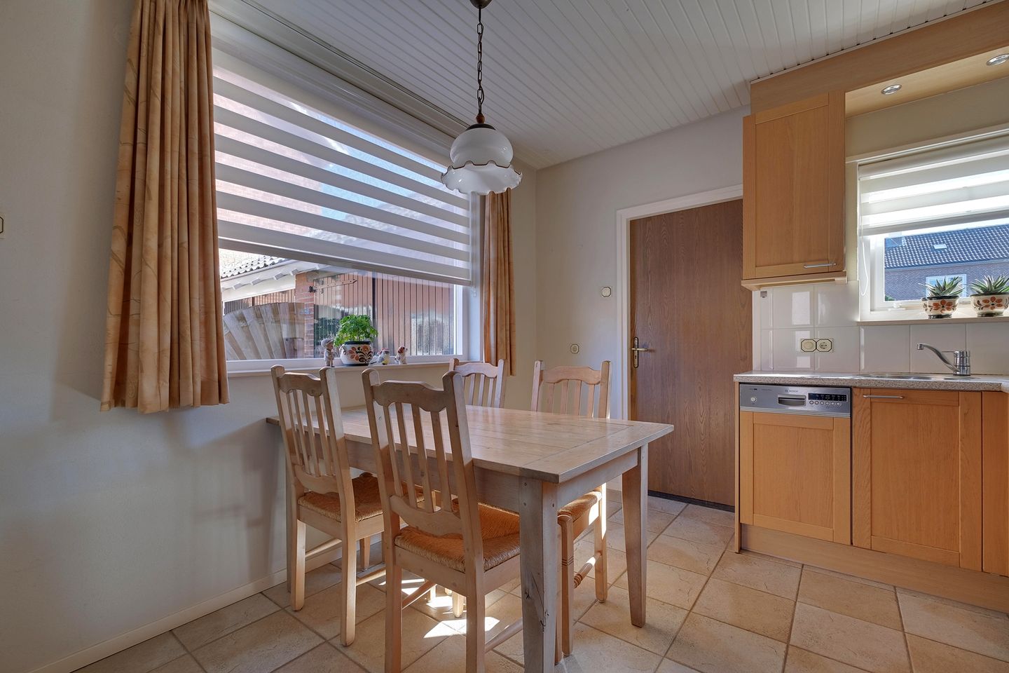 Photo 10 of Pastoor Indenstraat 4