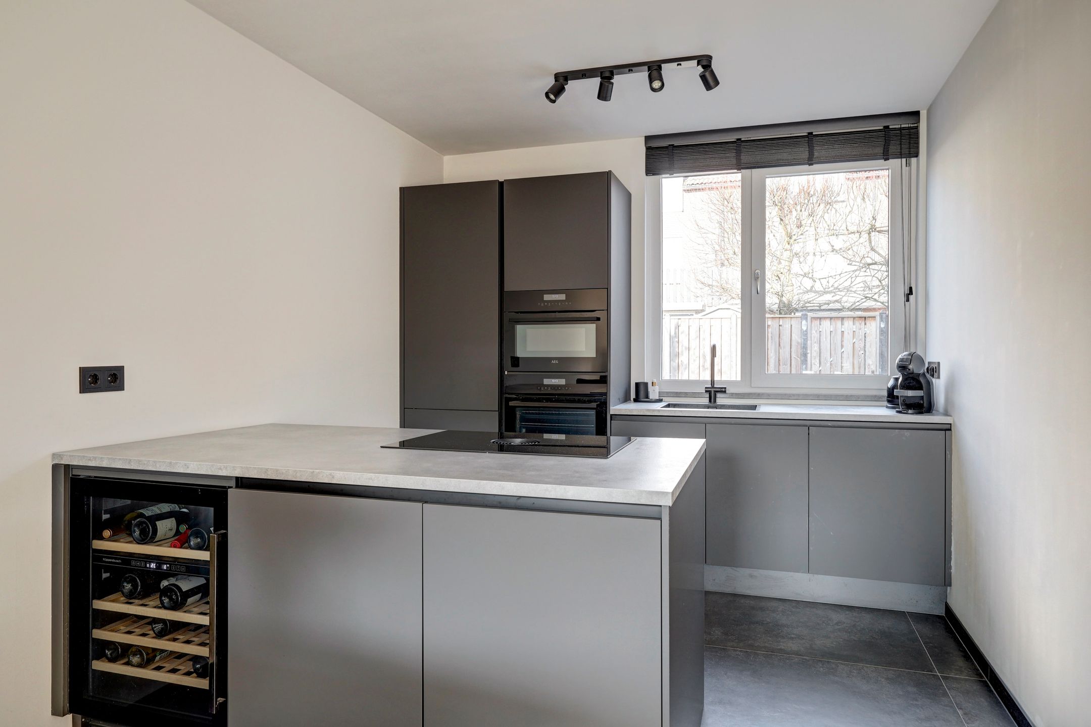 Photo 3 of Schelp 45