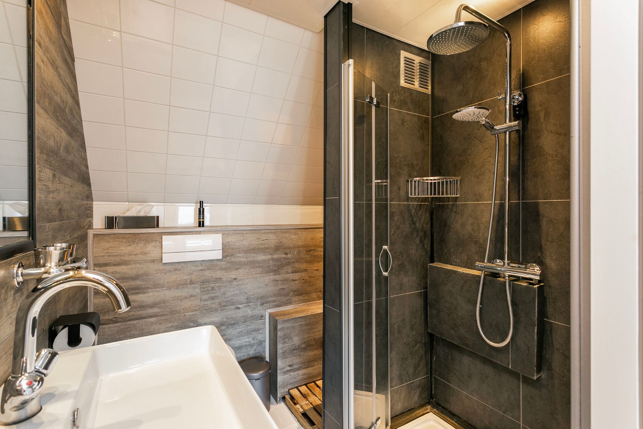 Photo 39 of Zwaardenburg 44