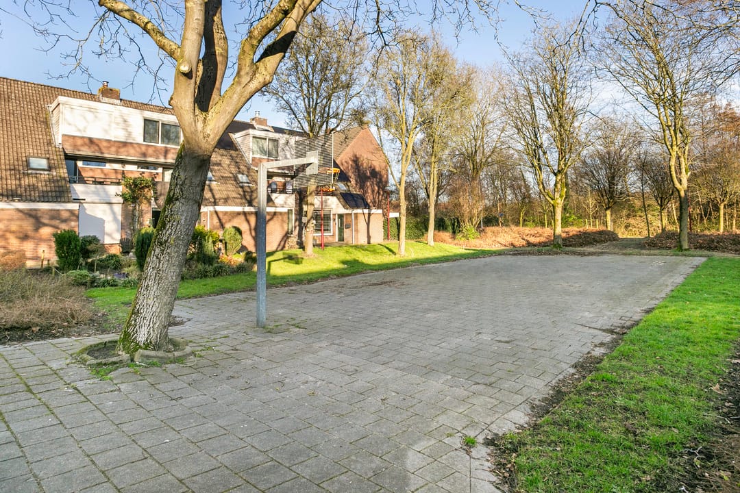 Photo 46 of Zwaardenburg 44