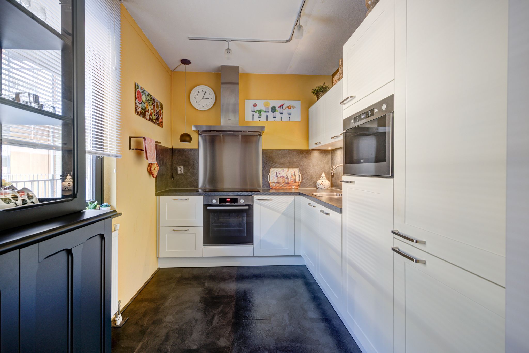 Photo 3 of Abdijstraat 68