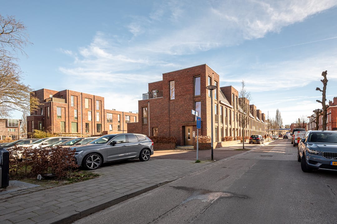 Foto 8 van Helper Westsingel 75